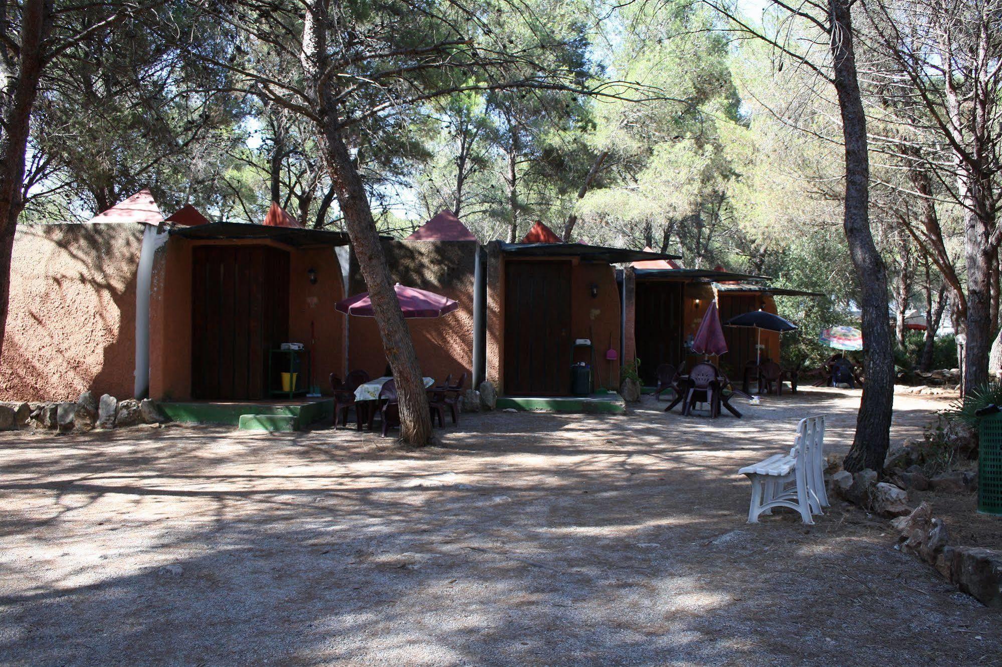 Villaggio Camping Nurral Фертилия Экстерьер фото